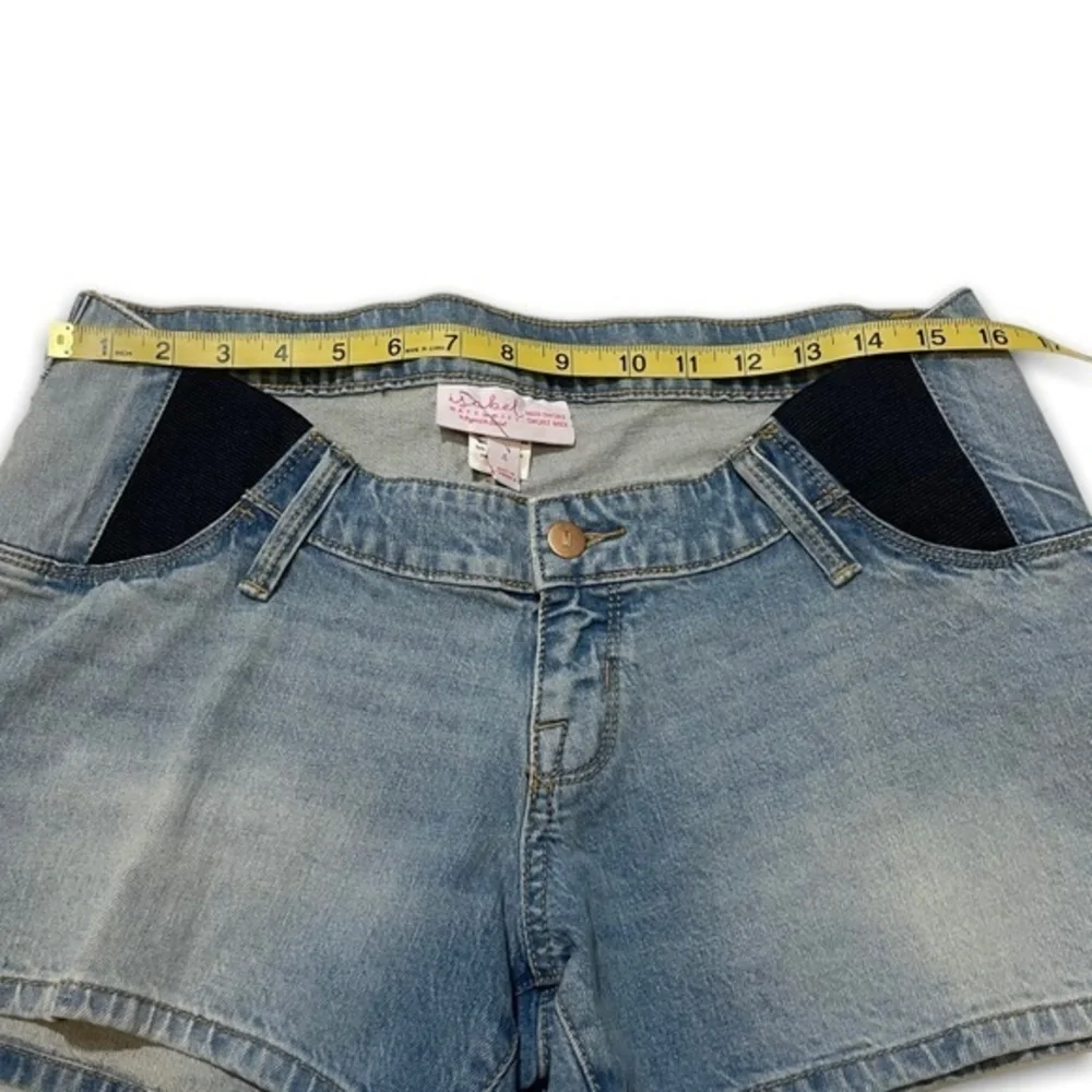 NWT 4 Isabel Maternity Under Belly Light Wash Denim Maternity Jean Shorts New - Picture 5 of 7
